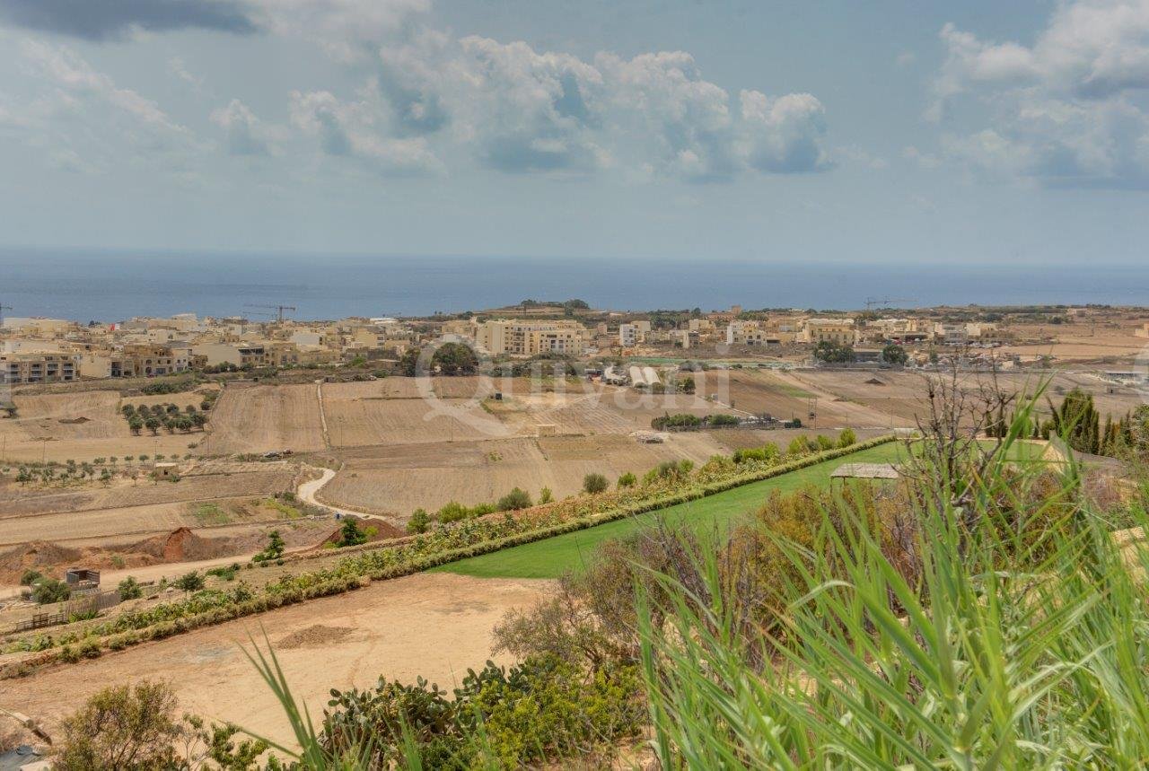 Nadur, Furnished Maisonette