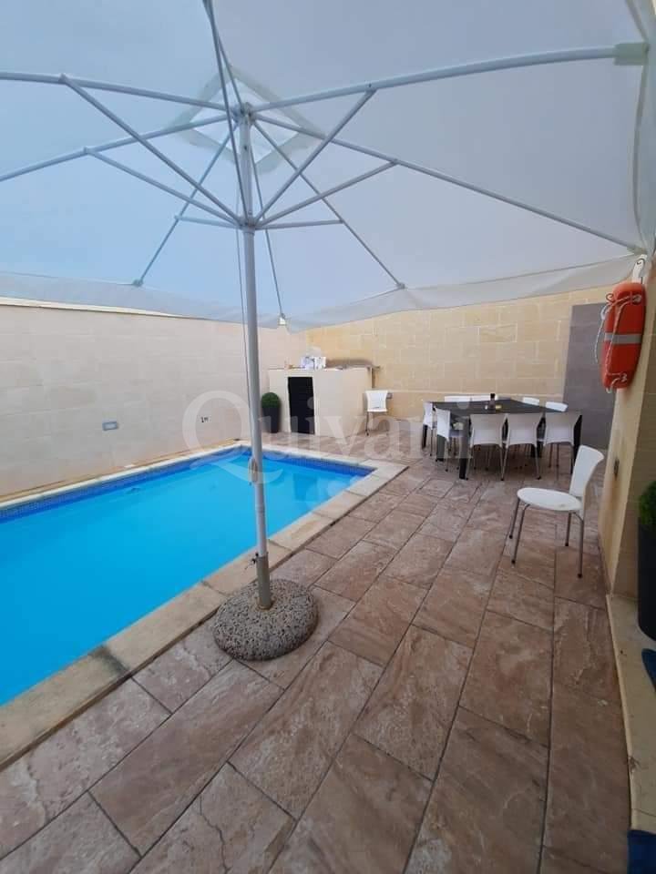 Qala, Furnished Farmhouse