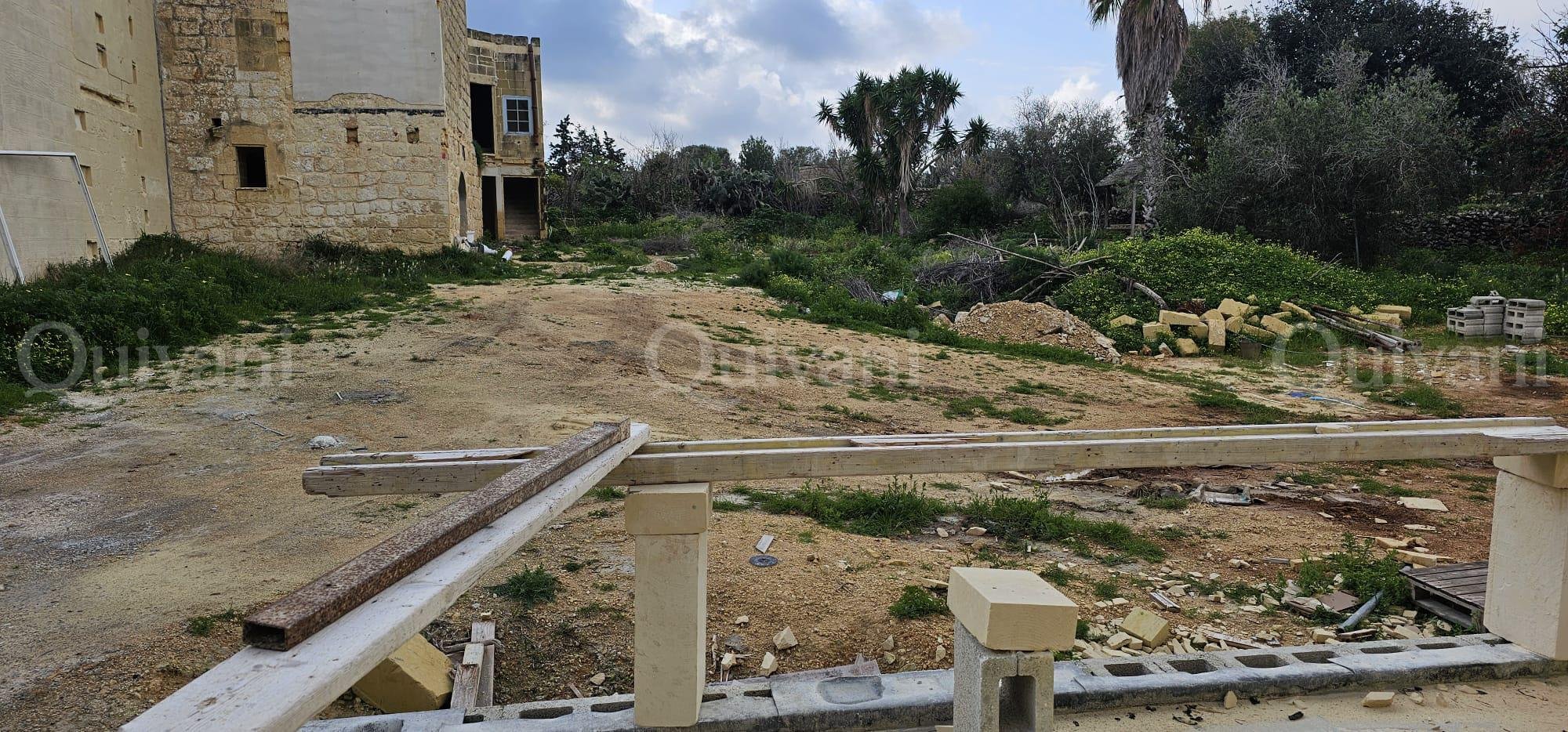 Qala, Shell Form Villa