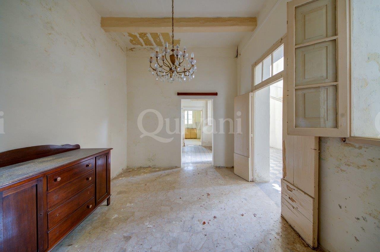 Victoria, Unconverted House of Character