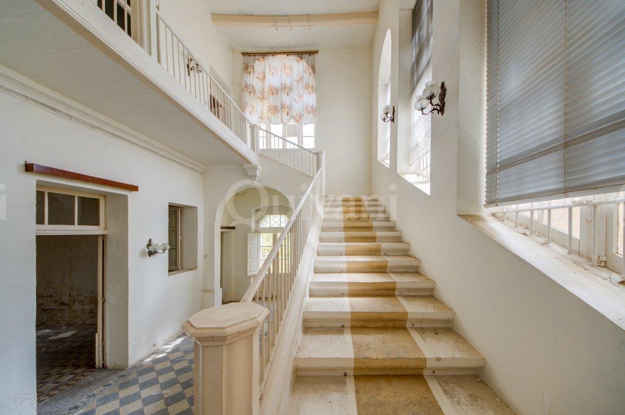 Victoria, Unconverted House of Character