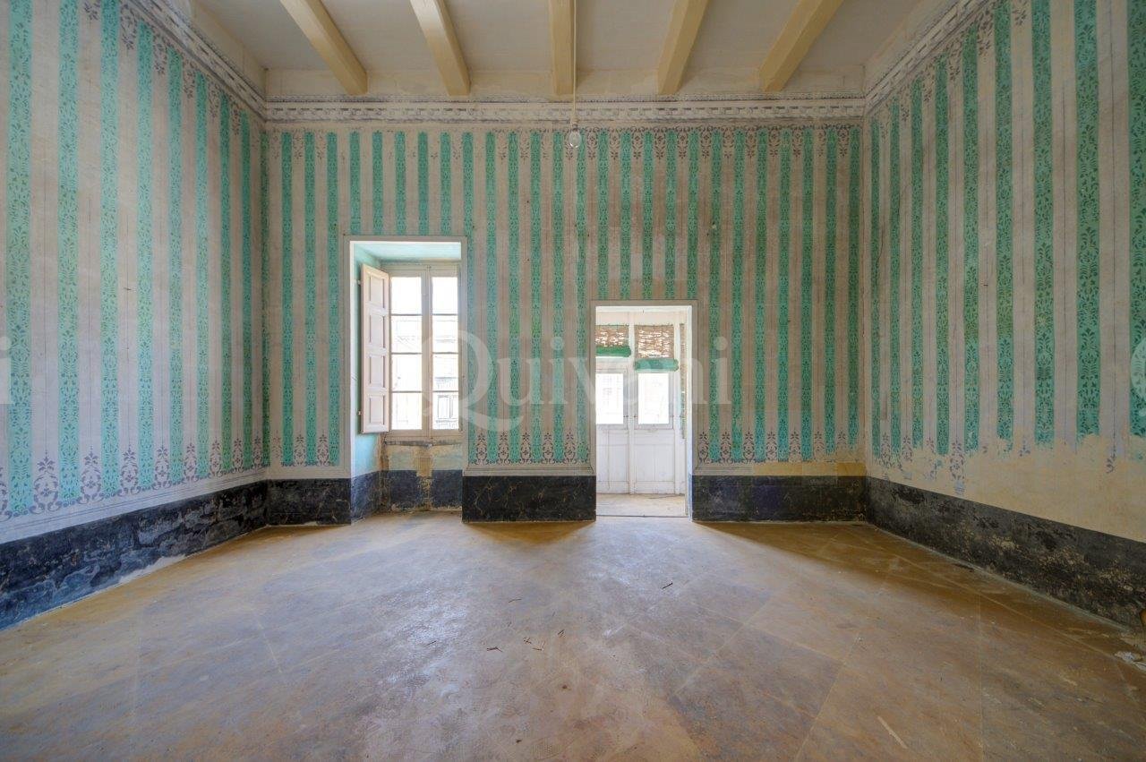 Victoria, Unconverted House of Character