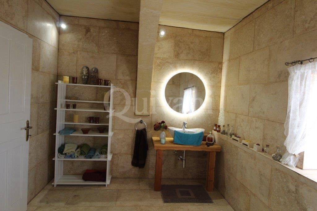 Zebbug (Gozo), Furnished Farmhouse