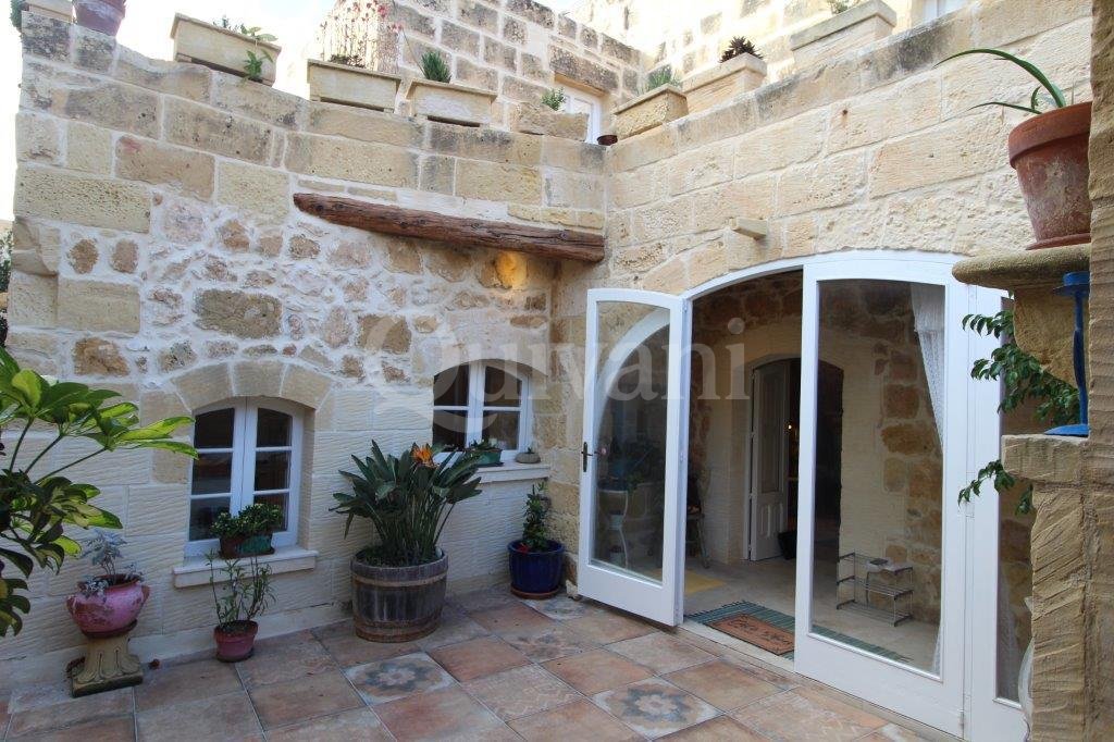 Zebbug (Gozo), Furnished Farmhouse