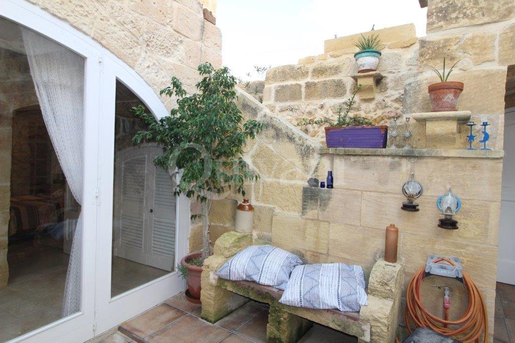 Zebbug (Gozo), Furnished Farmhouse