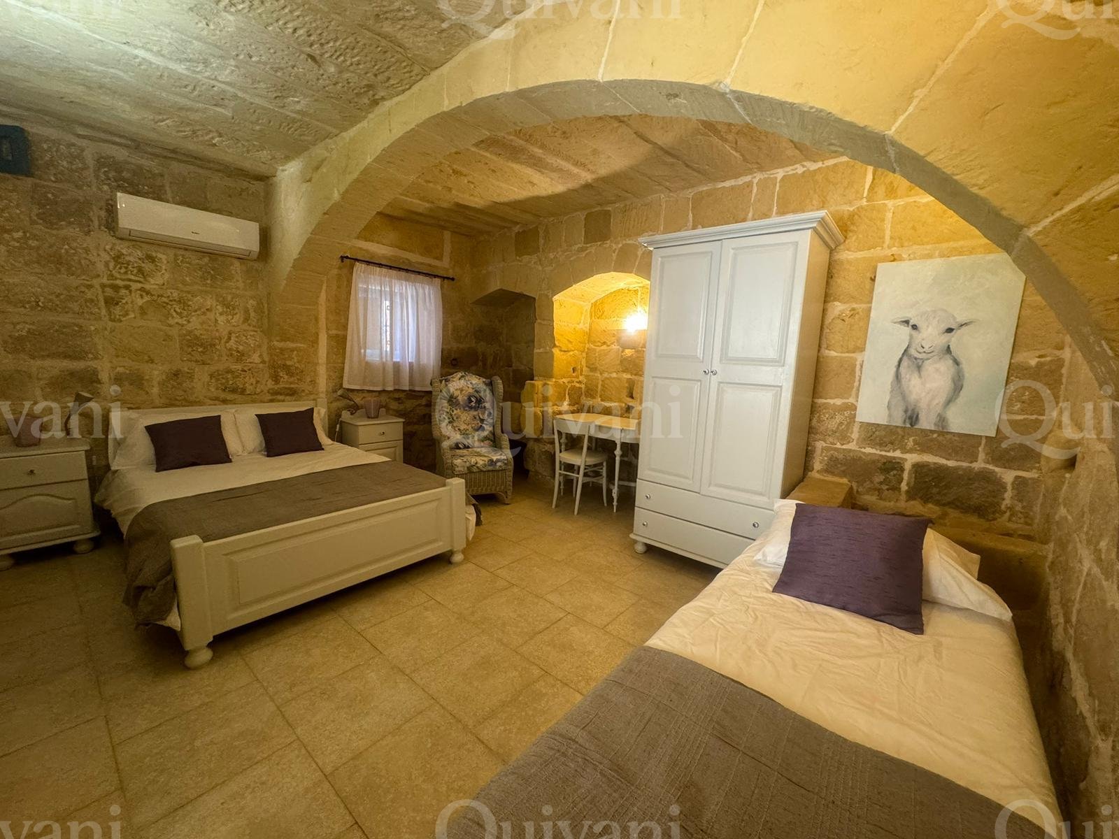 Gharb, Furnished Farmhouse