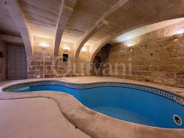 Gharb, Furnished Farmhouse