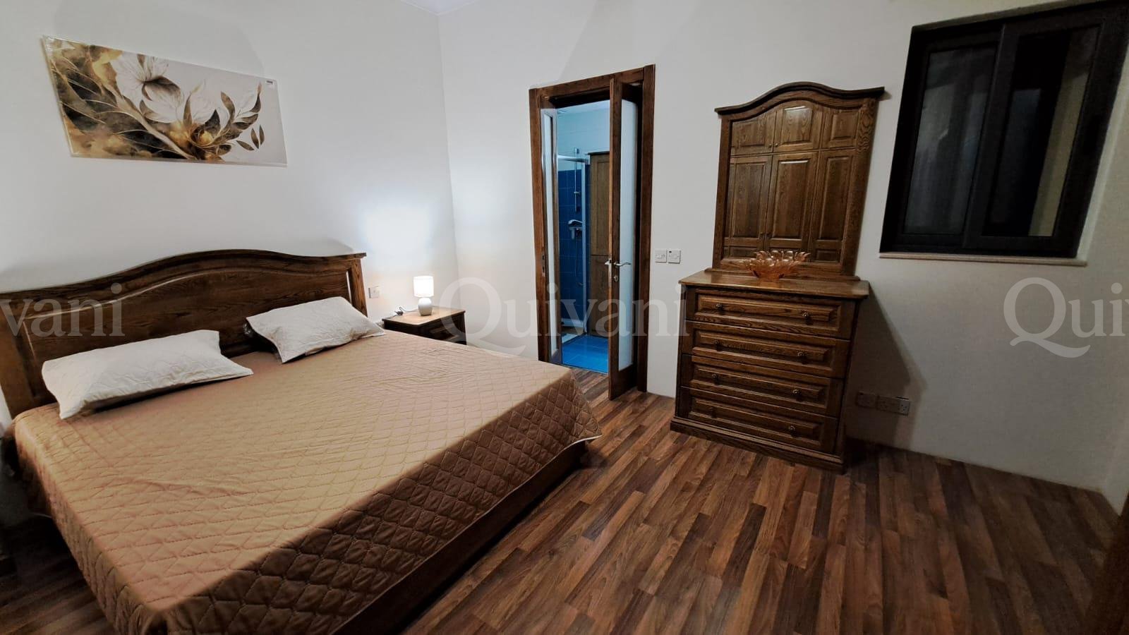 Victoria, Furnished Apartment