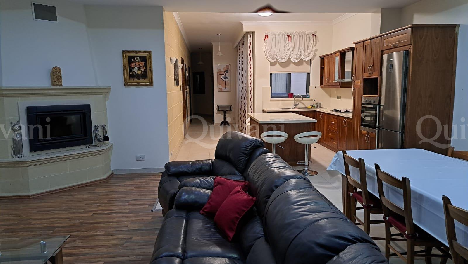 Victoria, Furnished Apartment