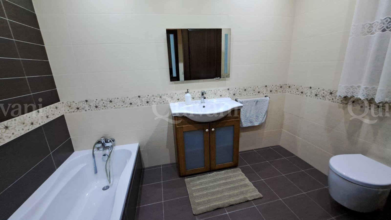 Victoria, Furnished Apartment