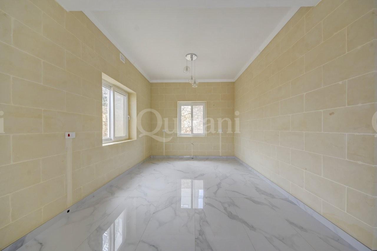 Gharb, Finished Villa