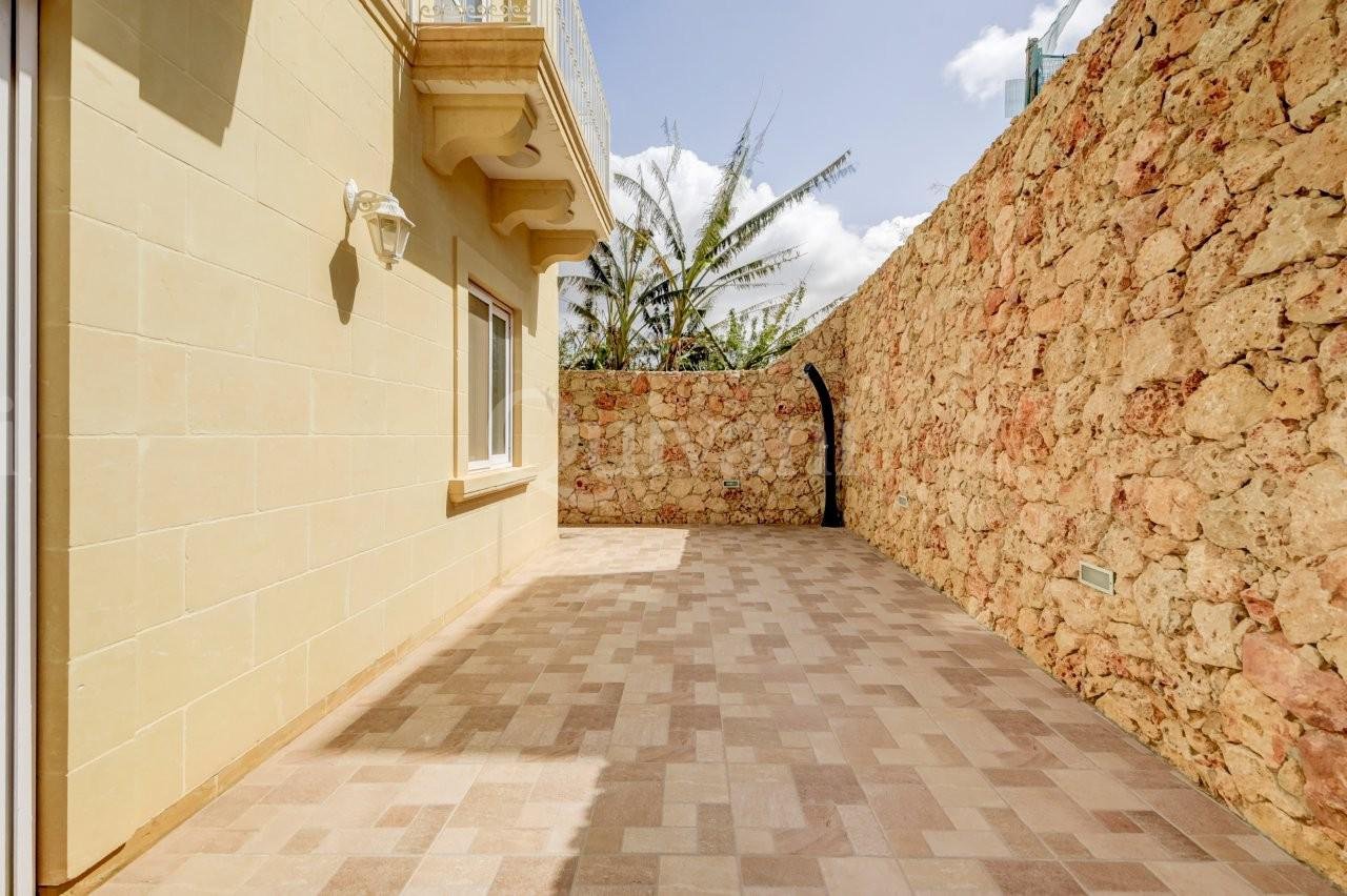 Gharb, Finished Villa