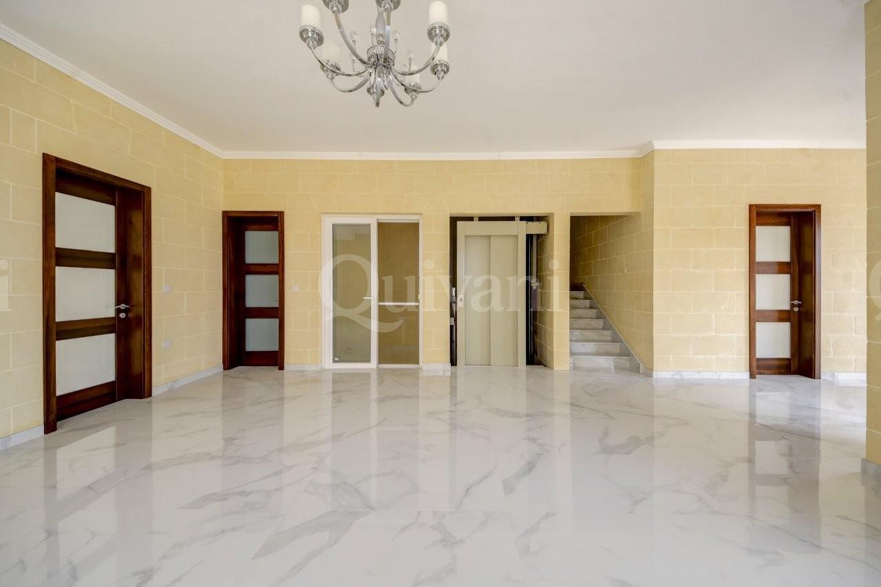 Gharb, Finished Villa