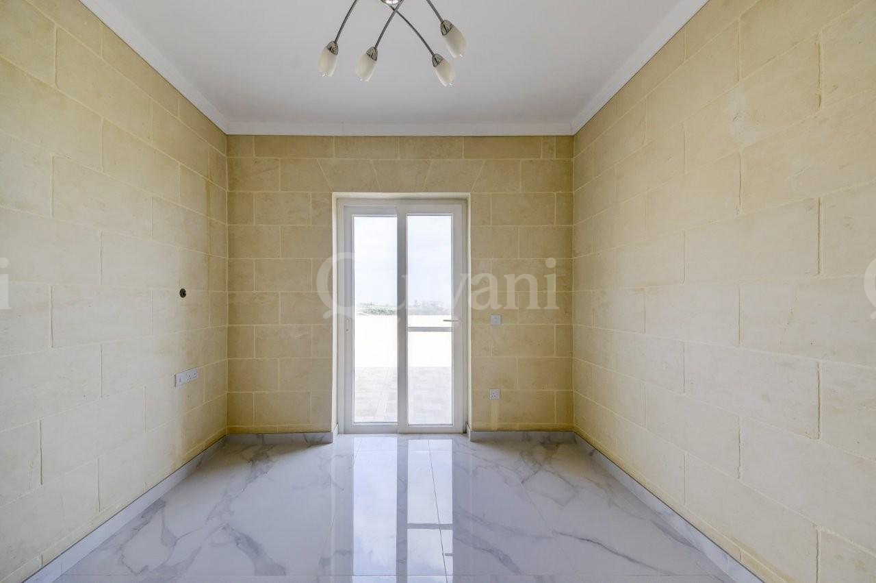 Gharb, Finished Villa