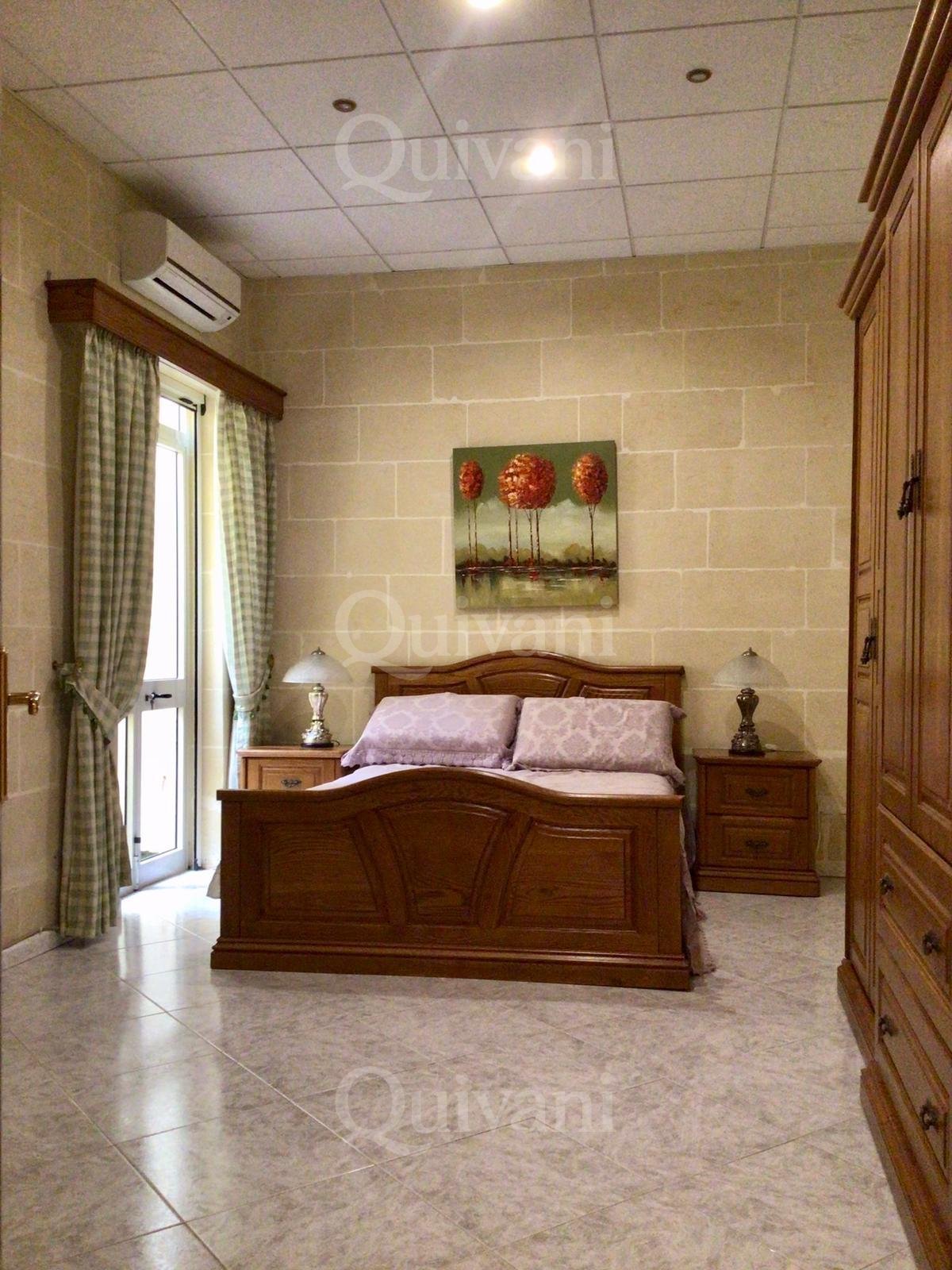 Kercem, Furnished Terraced House