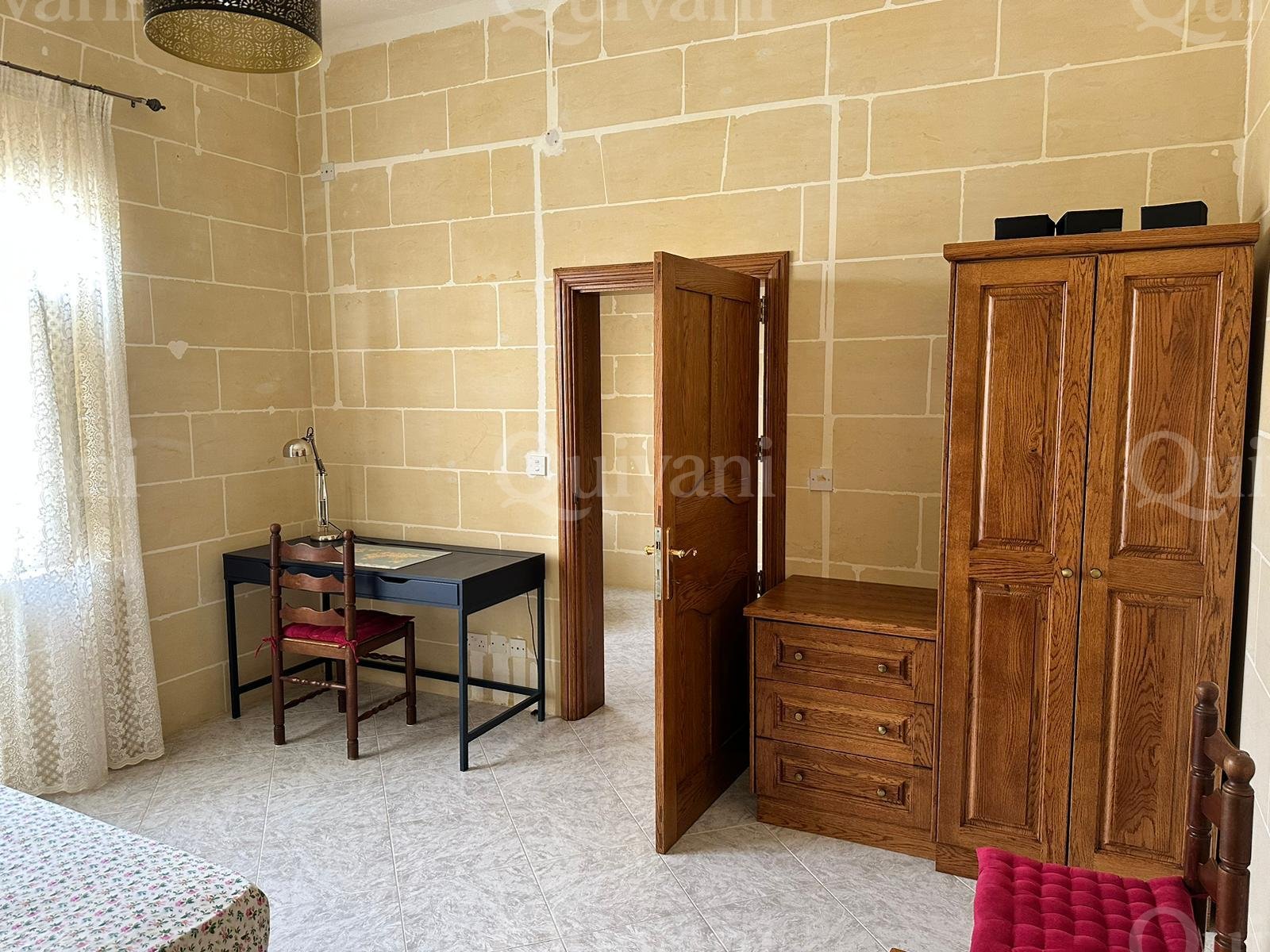 Kercem, Furnished Terraced House