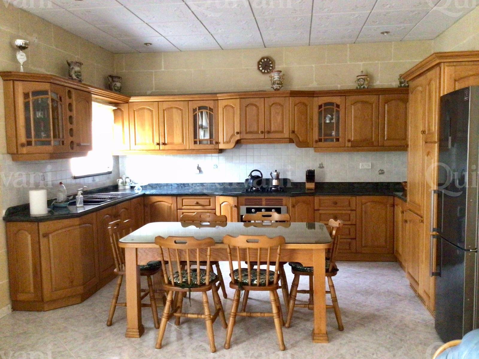 Kercem, Furnished Terraced House