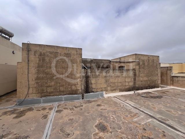 Nadur, Shell form Penthouse