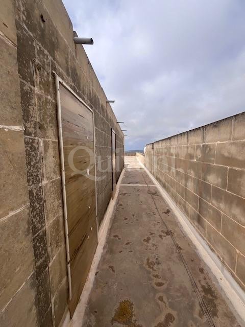 Nadur, Shell form Penthouse