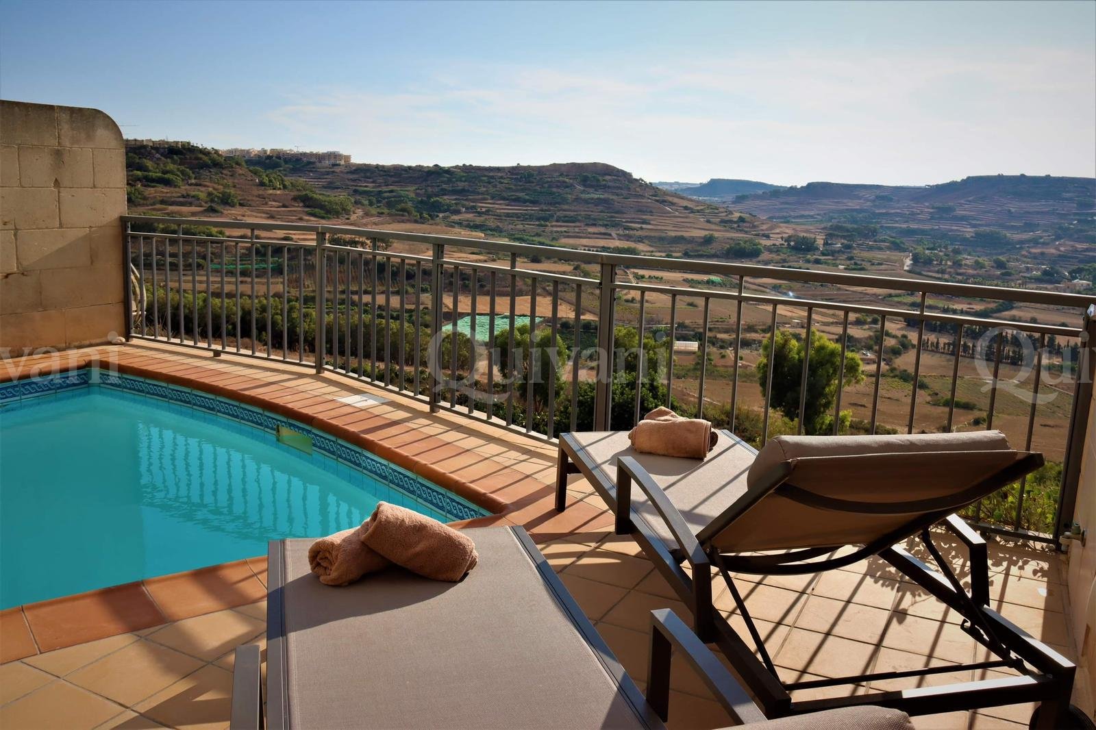 Xaghra, Furnished House of Character