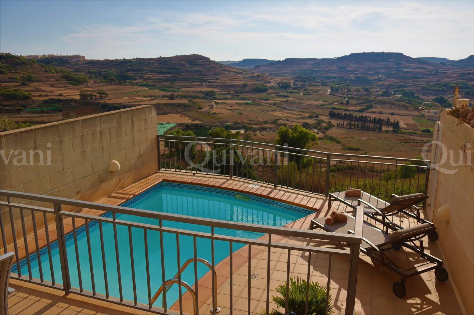 Xaghra, Furnished House of Character