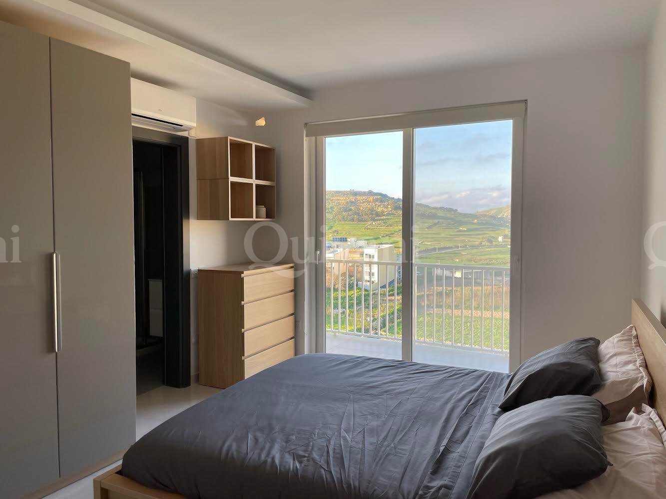 Victoria, Furnished Apartment