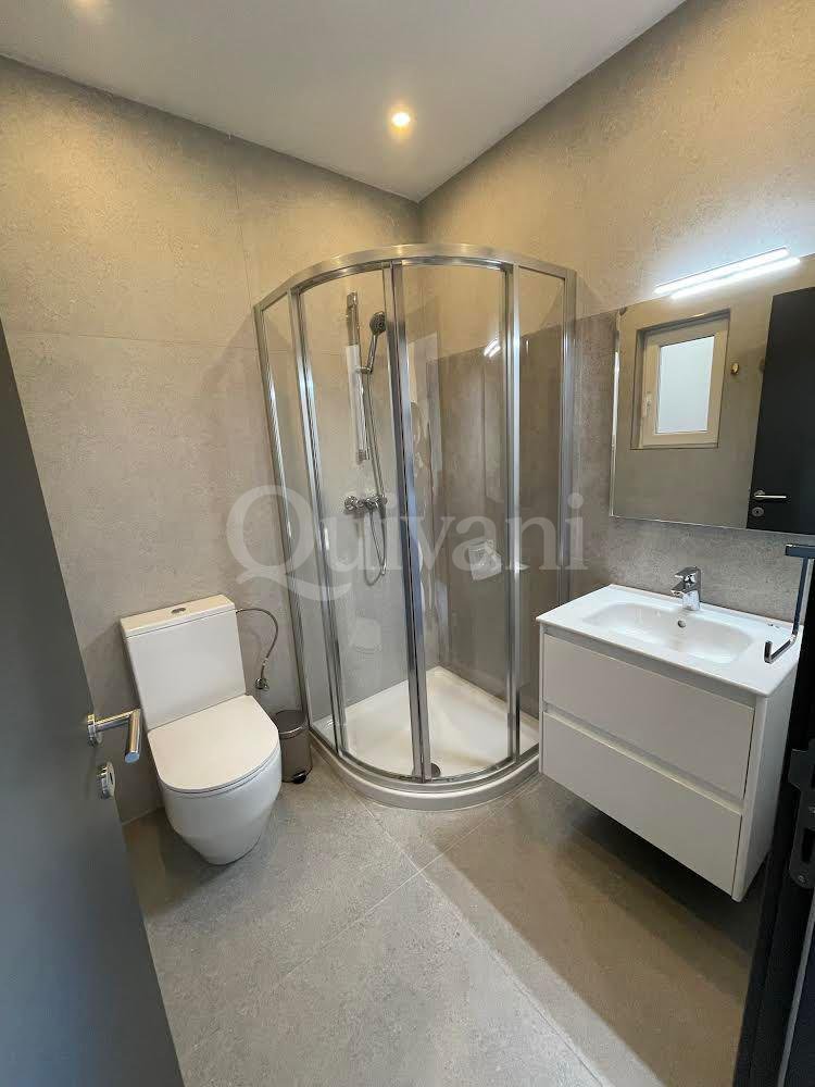 Victoria, Furnished Apartment