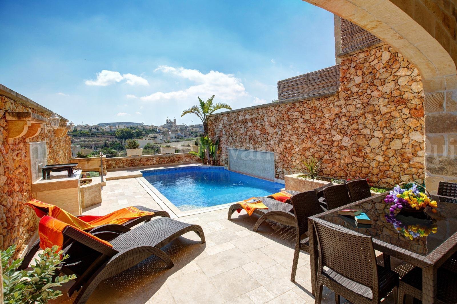 Gharb, Furnished Farmhouse