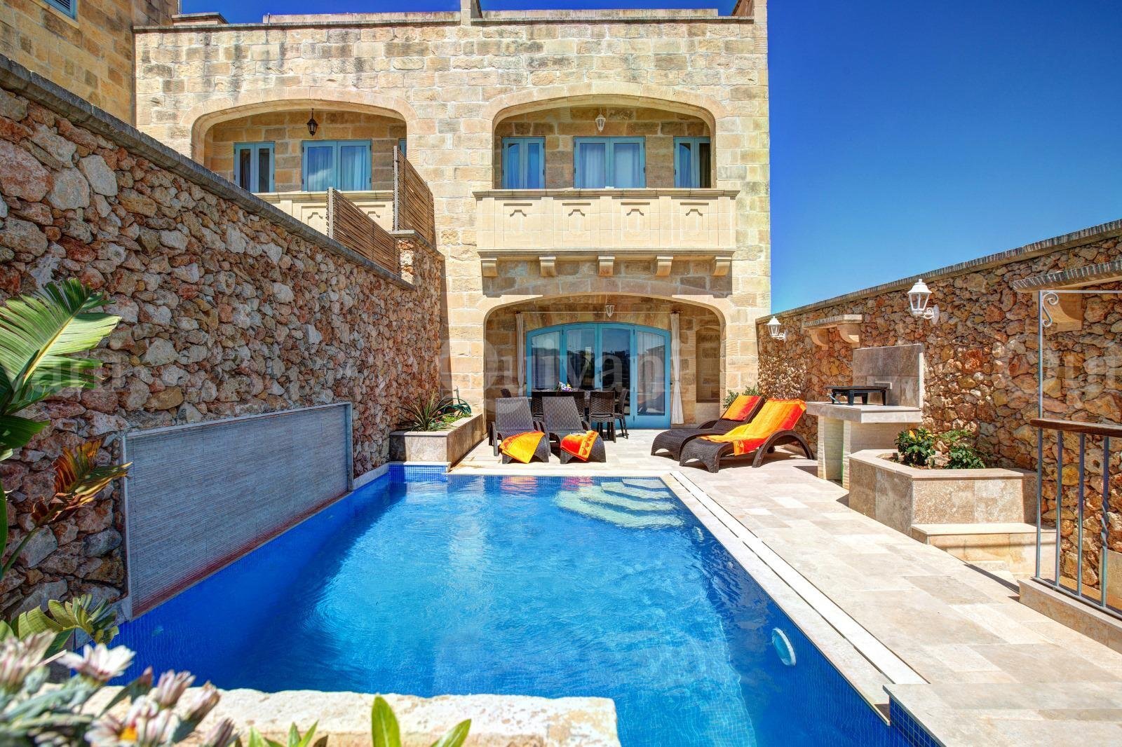 Gharb, Furnished Farmhouse