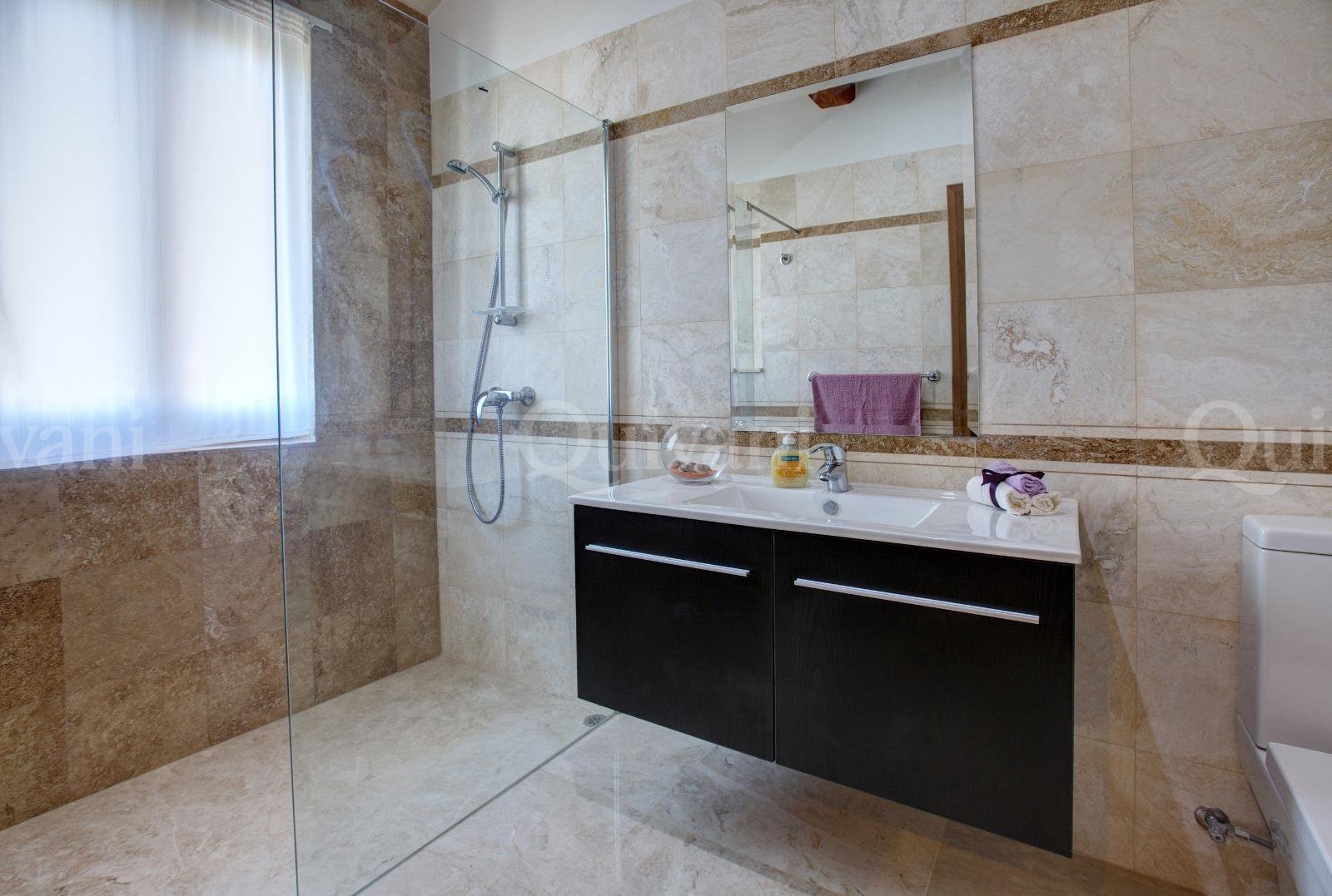 Gharb, Furnished Farmhouse