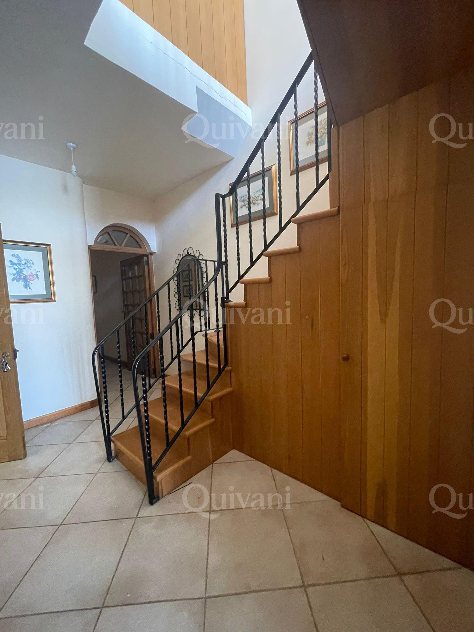 Marsalforn, Furnished Penthouse