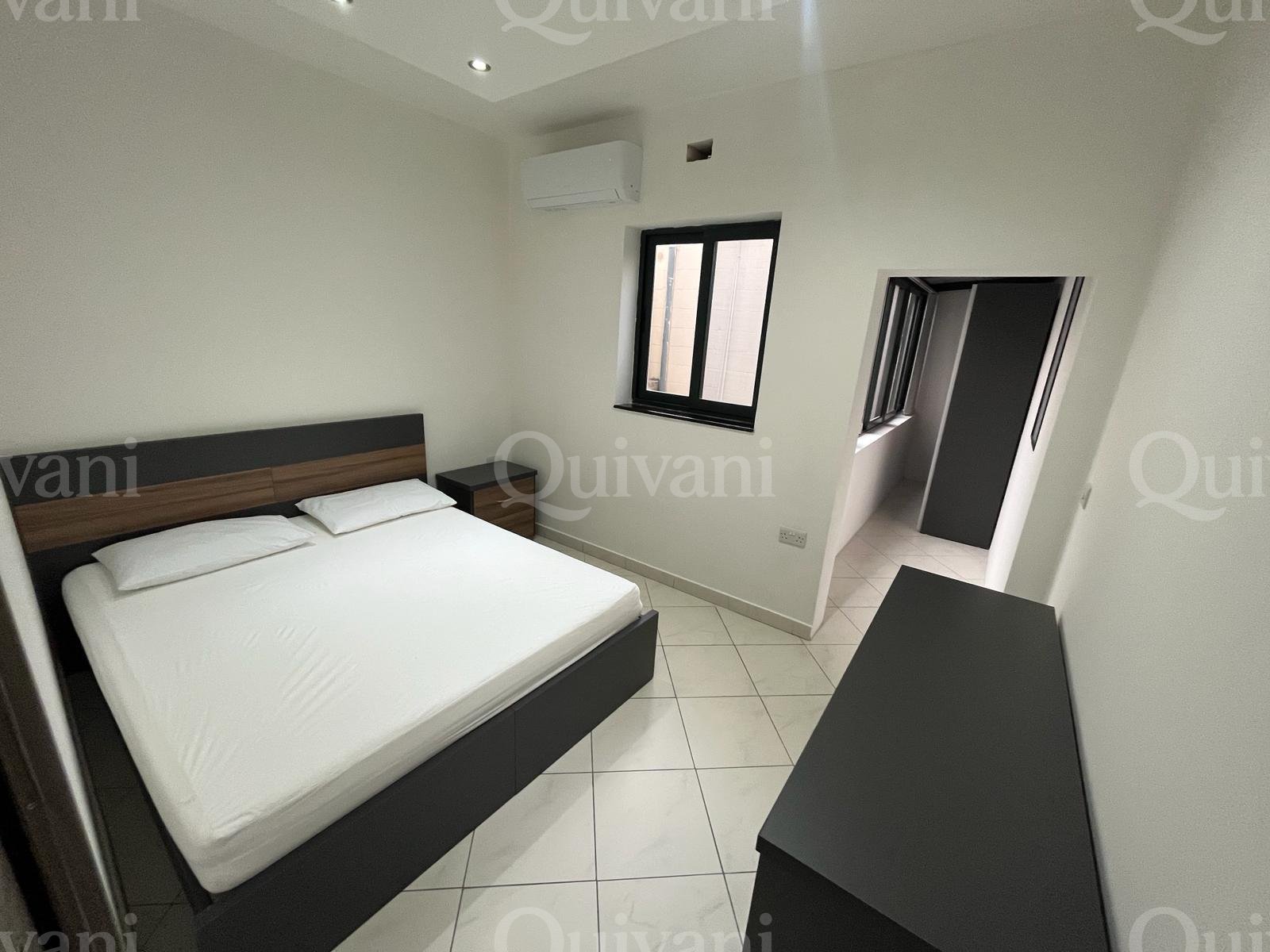 Victoria, Furnished Penthouse