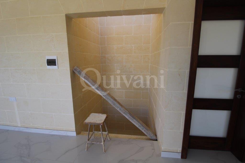 Gharb, Finished Villa