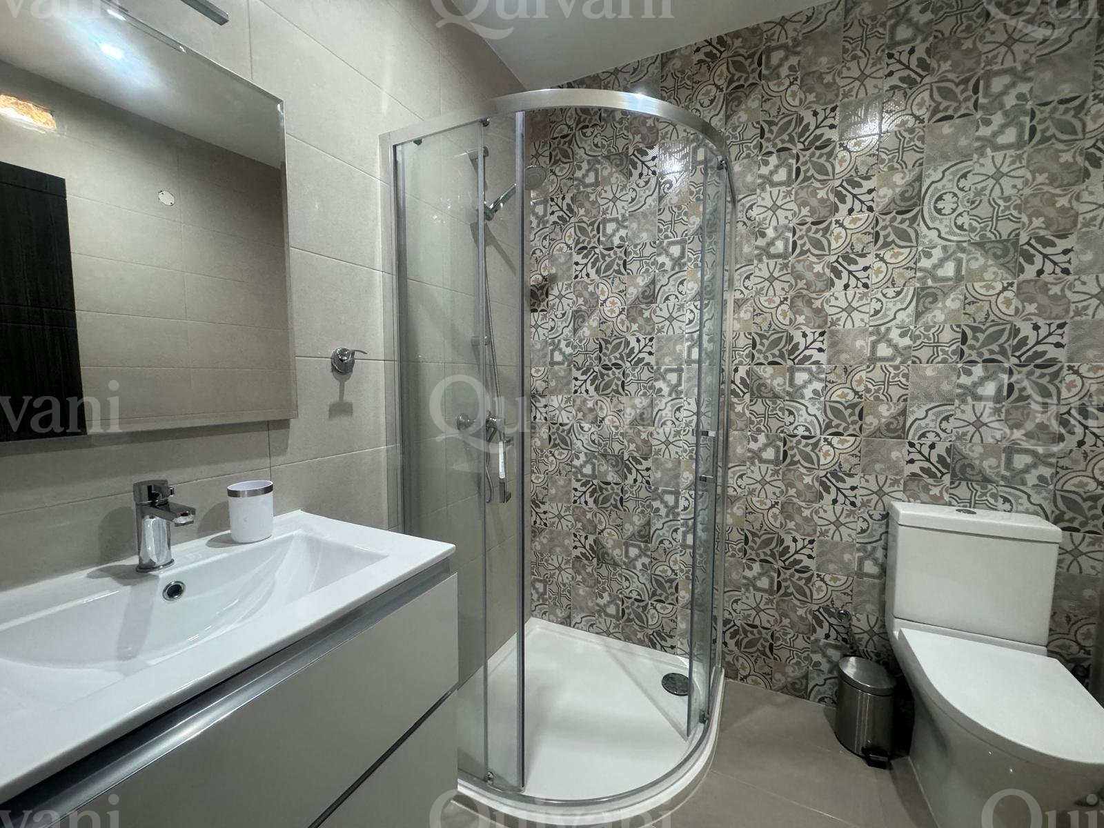 Victoria, Furnished Penthouse