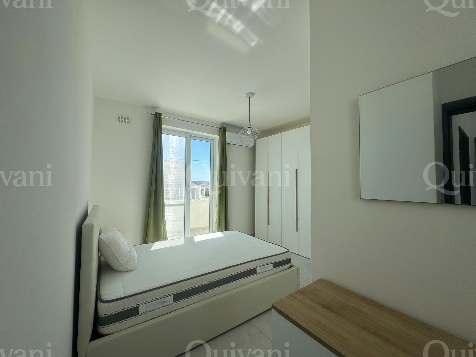 Victoria, Furnished Penthouse