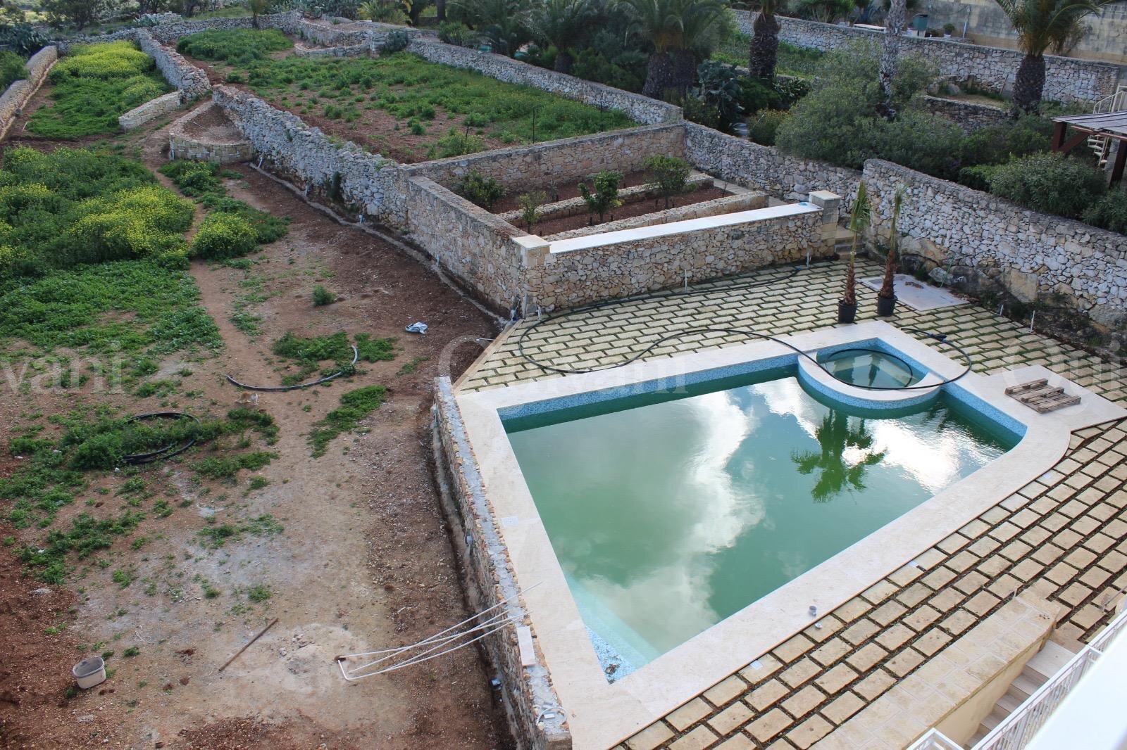 Sannat, Shell form Apartment