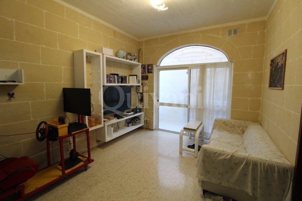 Marsalforn, Furnished Maisonette
