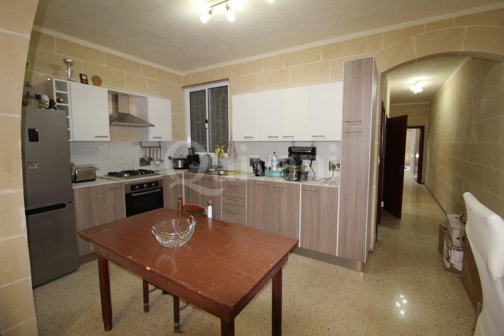 Marsalforn, Furnished Maisonette