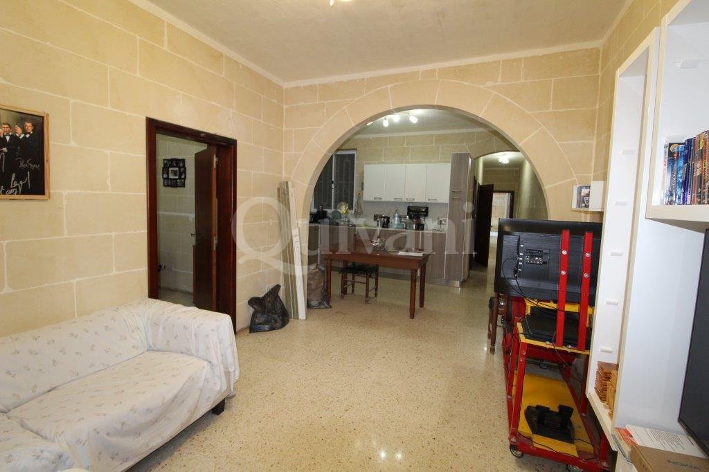 Marsalforn, Furnished Maisonette
