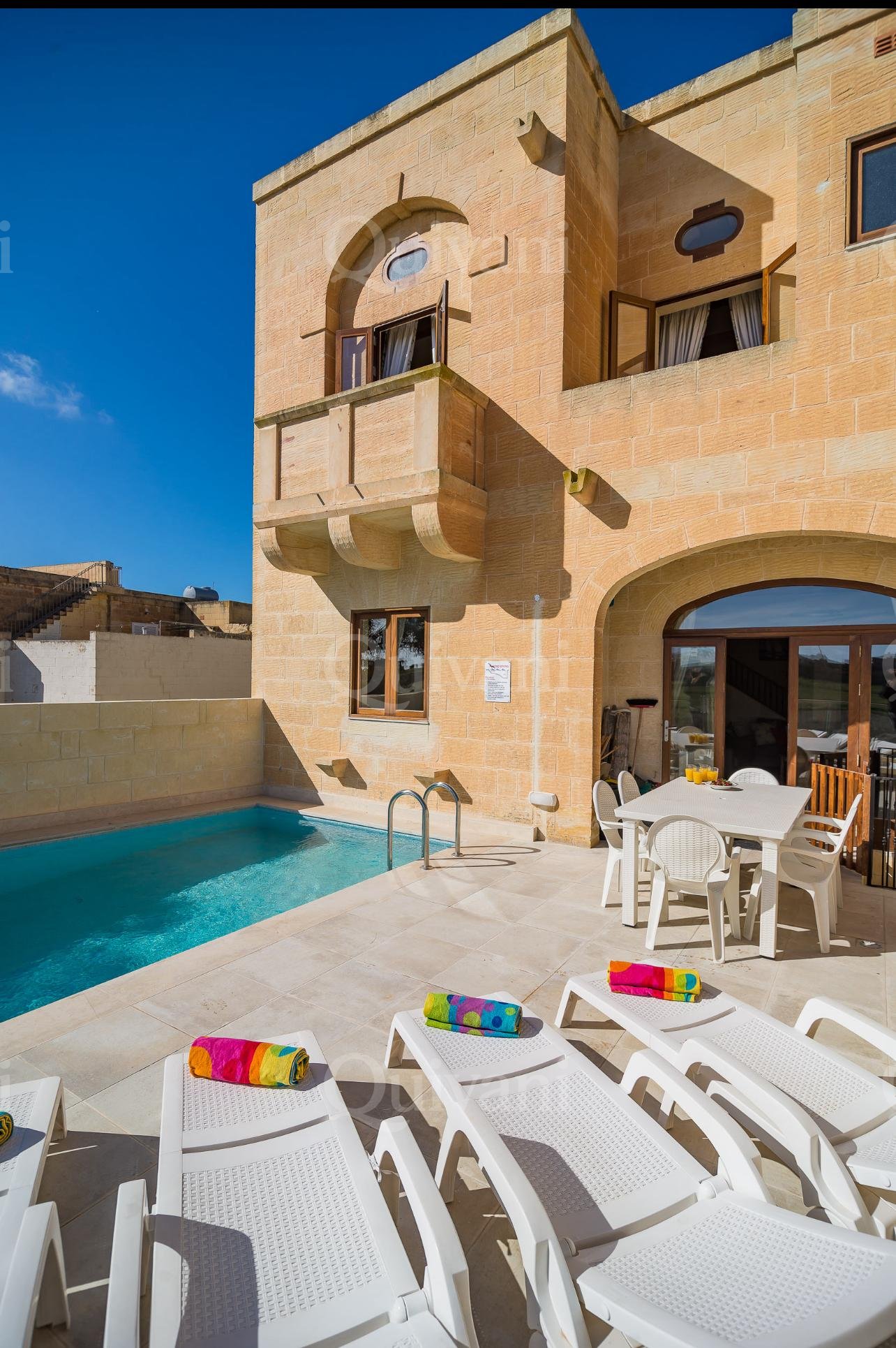 Gharb, Furnished Farmhouse