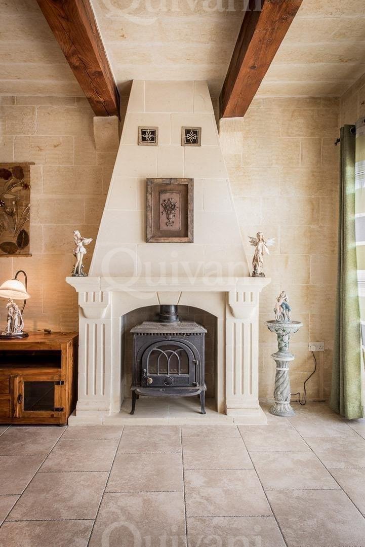 Gharb, Furnished Farmhouse