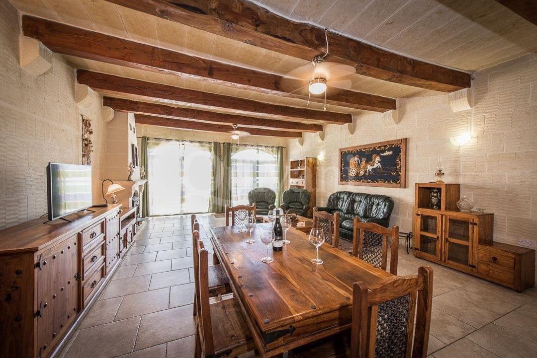 Gharb, Furnished Farmhouse