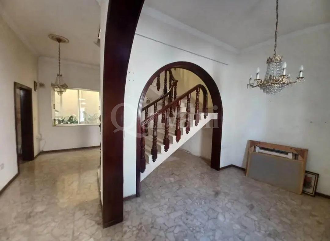 Victoria, Unconverted Townhouse
