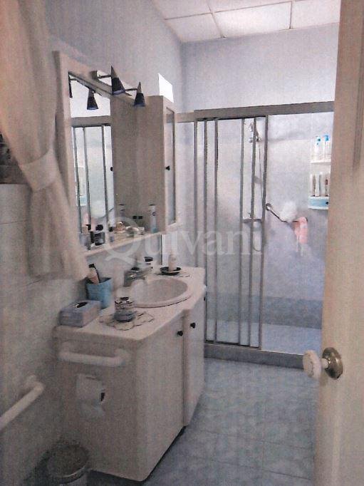 Victoria, Furnished Townhouse