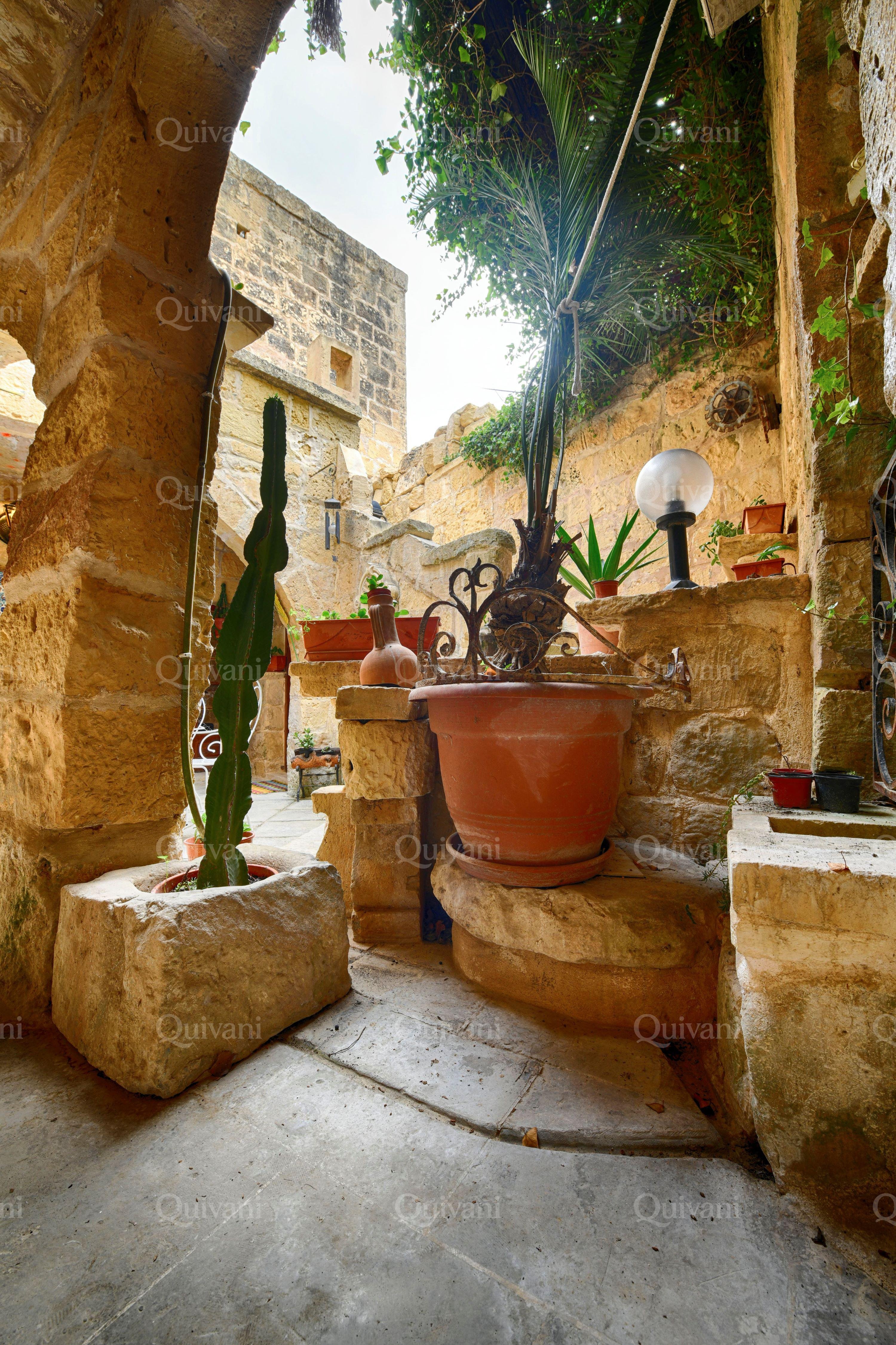 San Lawrenz, Furnished Farmhouse