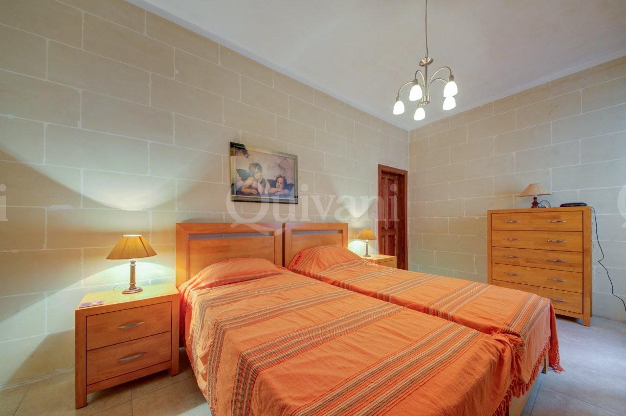 Victoria, Furnished Apartment