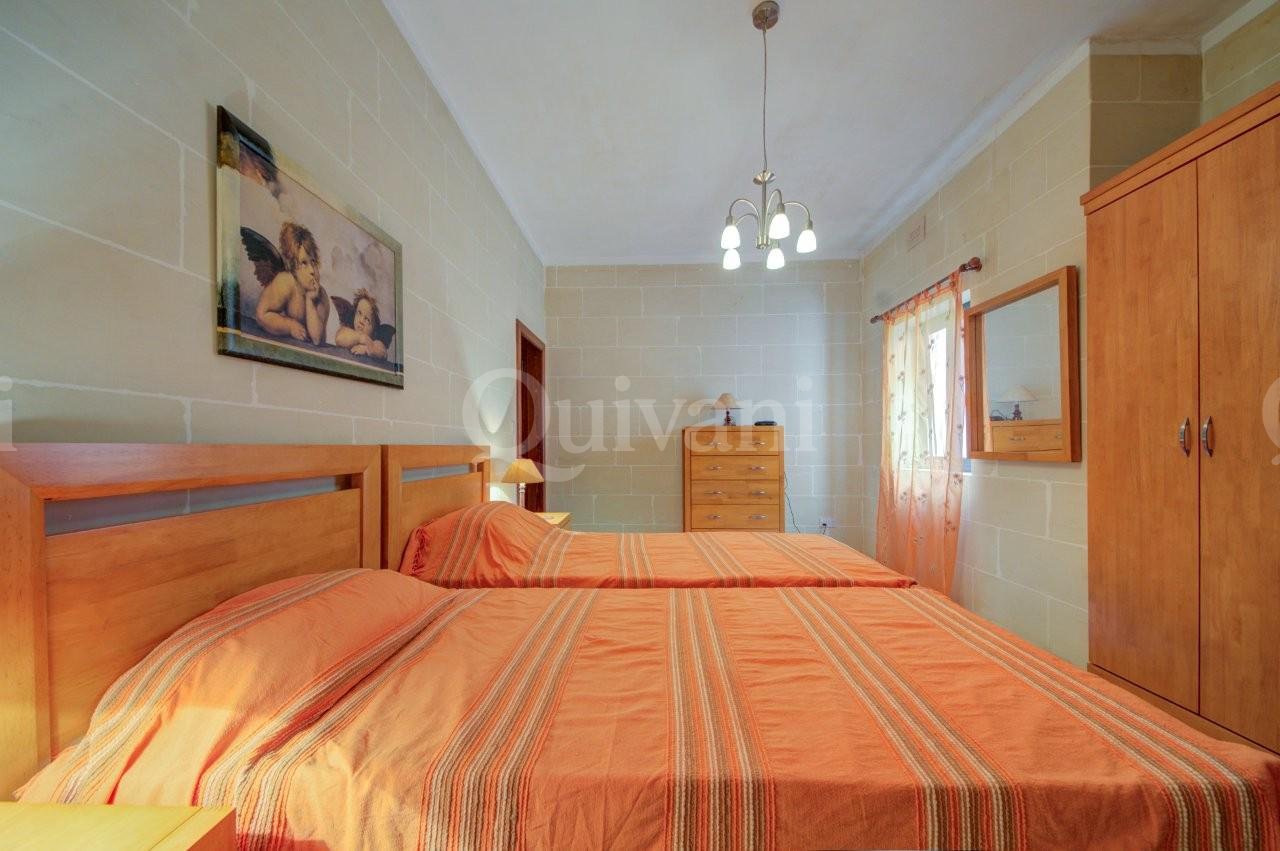 Victoria, Furnished Apartment