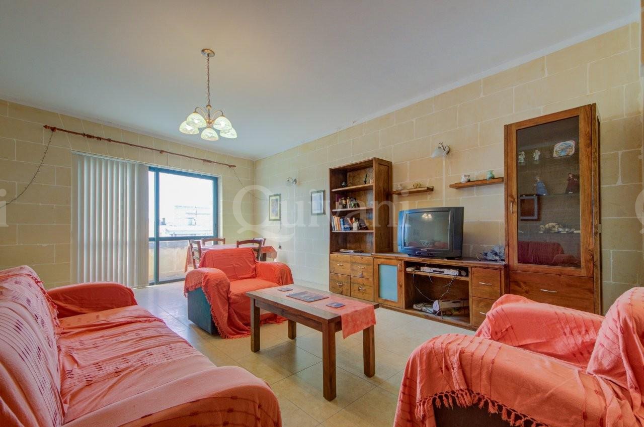 Victoria, Furnished Apartment