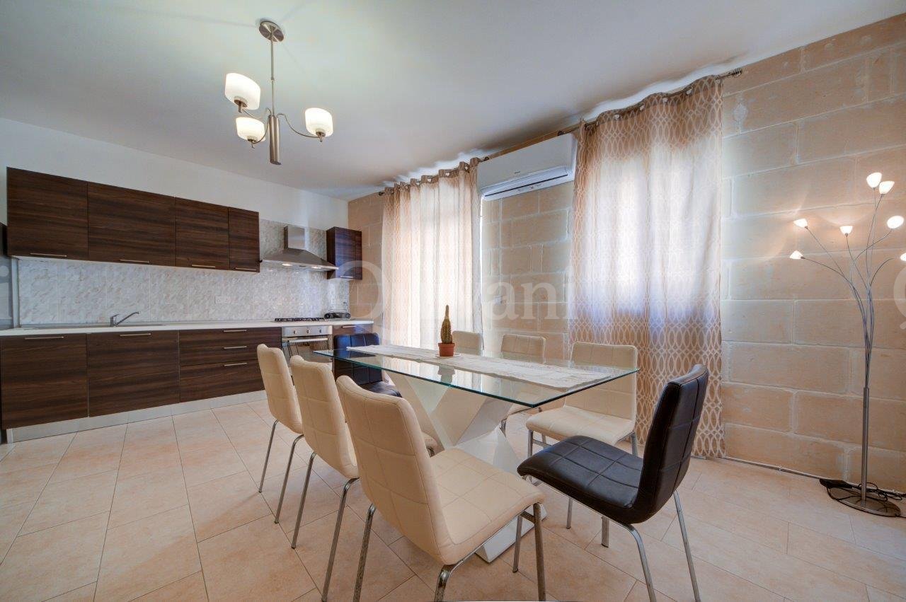 Marsalforn, Furnished Apartment