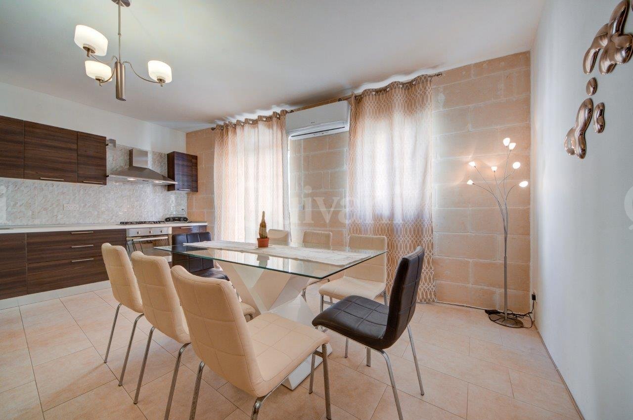 Marsalforn, Furnished Apartment
